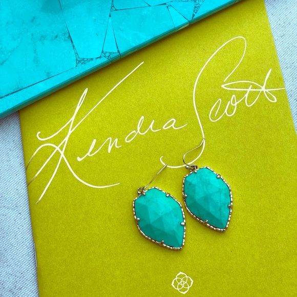 Kendra Scott Jewelry - Kendra Scott Corley Mint Green Gold Earrings